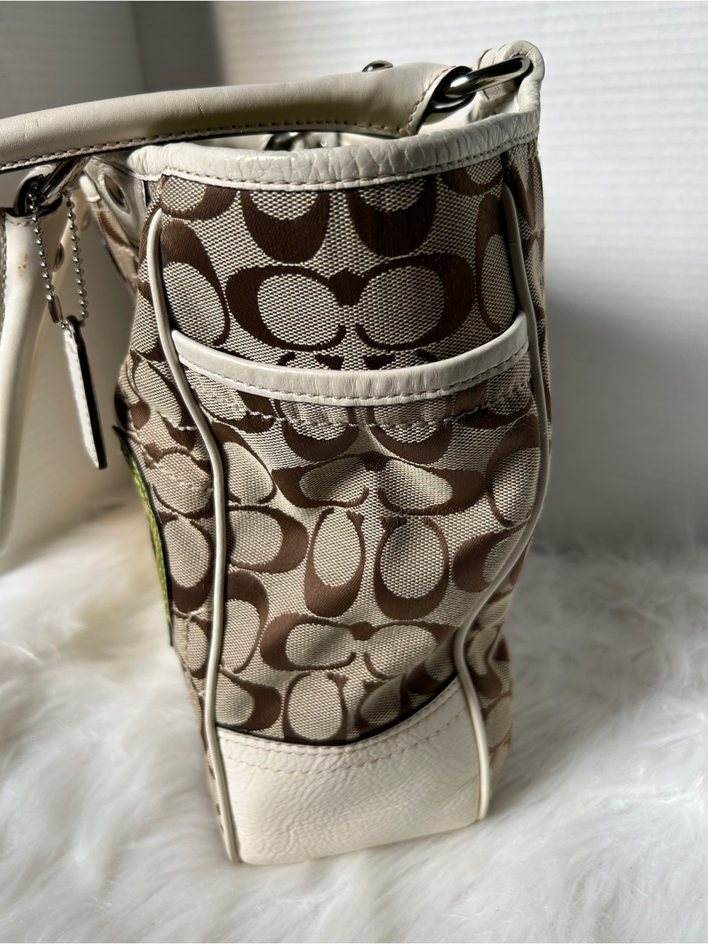 Coach Bleeker Daisy Appliqué Tote Bag in Beige/White/Green - Picture 9 of 12